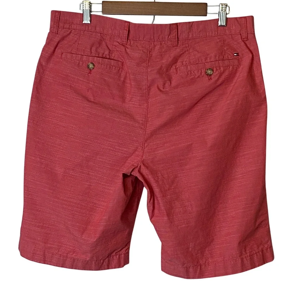 Tommy Hilfiger Men Chino Shorts Size 34 Red Micro Stripe Preppy Coastal Nautical
